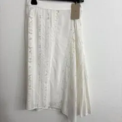40 N°21 花柄　ホワイト　アシメトリースカート