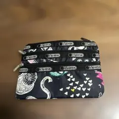 LeSportsac 多層ポーチ 黒 カラフル