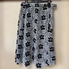 花柄レースフレアスカート ひざ下