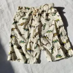 恐竜柄アイボリー半ズボン　120