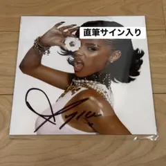 Tyla CHANEL 7inch Vinyl Signed サイン入り - メルカリ