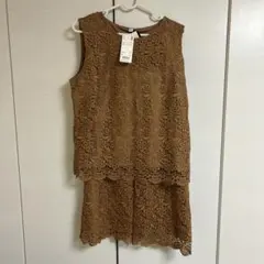 ユニクロ　レース セットアップ