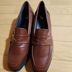 【新品未使用】Fin ブラウン ローファーのサムネイル