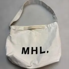 MHL. キャンバス ショルダーバッグ ホワイトのサムネイル