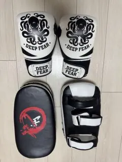 DEEP FEAR ボクシンググローブとパンチングミット、キックボクシングミット