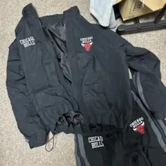CHICAGO BULLS ナイロンジャケット・パンツセット　上L 下Mのサムネイル