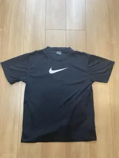 ナイキ　tシャツ