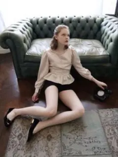 ●エピヌ●バックリボンペプラムブラウス●