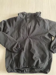 GU フード付き黒ナイロンジャケット