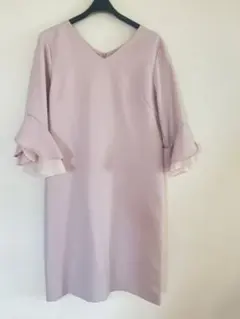 フレア袖 ひざ丈ワンピース ピンクのサムネイル