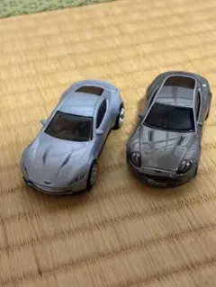 Aston Martin ミニカー 2台セット　007撃中車のサムネイル