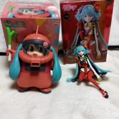 初音ミクフィギュア2体セット　ぬーどるストッパーとシャアざくぐるみ