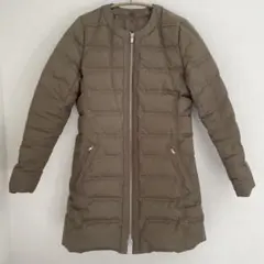 LACOSTE ノーカラー　ダウンジャケット　オリーブグリーン　※フード付き