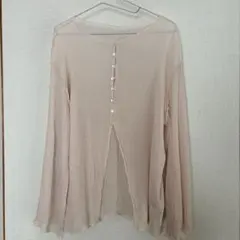 ベージュ　 長袖トップス　Dazy LESS