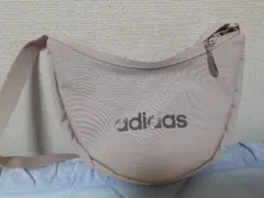 adidas ショルダーバッグ ピンクベージュ