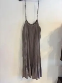 ★美品★ URBAN RESEARCH グレージュ プリーツ キャミワンピース