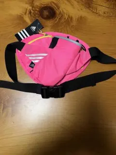 adidas ランニングバック