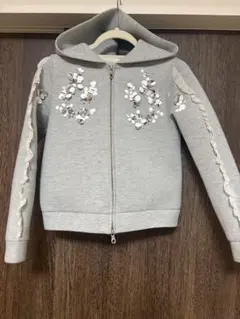 chesty ビジューフルジップパーカー