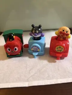 アンパンマン 列車型キャラクター玩具 3体セット