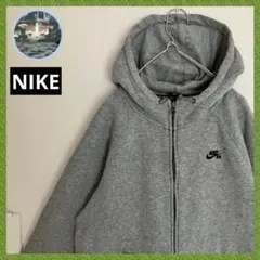 NIKE SB 刺繍スウッシュ ワンポイント フルジップ スウェット パーカー