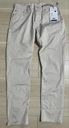 【新品・タグ付き】Levi's ライトベージュ チノパン