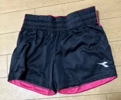 DIADORA レディース ショートパンツ ブラック ピンクのサムネイル