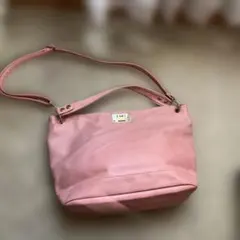 ALTROSE ピンク レザー ショルダーバッグ