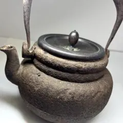 斑紫銅　古い鉄瓶　詳細不明　蓋約470g 全体約3.1kg 斑紫銅 古い鉄瓶 詳細不明 蓋約470g 全体約3.1kg - メルカリ