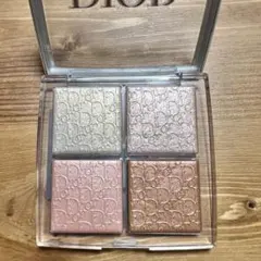 ディオール　バックステージ　フェイス　グロウ　パレット　002 グリッツ
