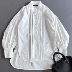 美品 ツルバイマリコオイカワ Tamara 25SS パールタックブラウスvy4のサムネイル