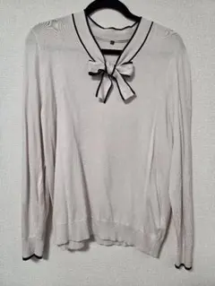 リボン付きベージュVネックセーター LL