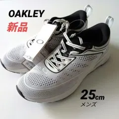 新品 OAKLEYオークリー スニーカー メンズ25cm