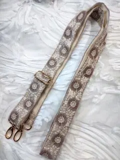 特価C-64インド刺繍リボン※ショルダーストラップ　スマホストラップ　送料込み