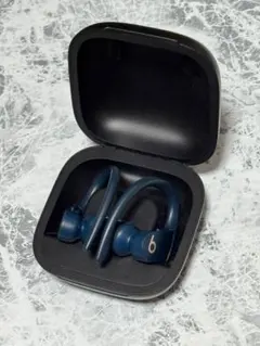 Beats ワイヤレスイヤホン ホワイト 右耳のみ イヤホンケース Beats ワイヤレスイヤホン ホワイト 右耳のみ イヤホンケース