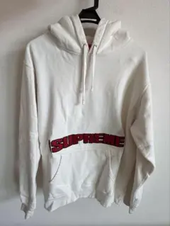 Supreme ホワイト パーカー フード付き - メルカリ