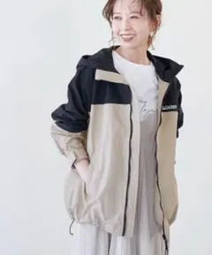 マウンテンパーカー