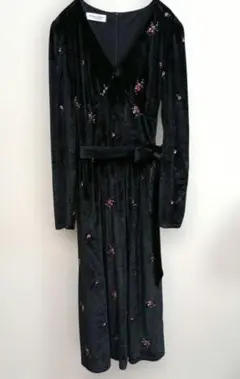 ベロアワンピース長袖