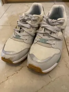 ゴルフシューズ　スパイクレス　アディダス