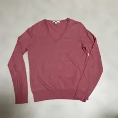 ユニクロ　ピンク系セーター