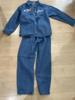 Item thumbnail for item b8a23e0b-5bc5-465b-bf9f-a21e37866e66