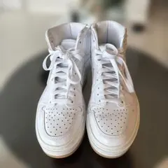 Jordan 1 ナイキ ホワイト ハイカットスニーカー