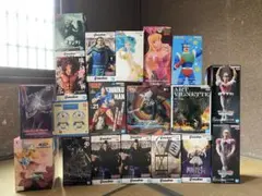 プライズフィギュア　19点 セット　キングダム、ダンダダン、クレヨンしんちゃん