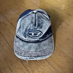 DIESEL ダメージ加工デニムキャップ