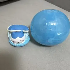 ちいかわきゃらまかろん　ガチャガチャ　ハチワレ