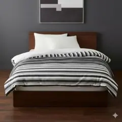 美品‼️ シックでモダンな印象 : モノトーンのストライプとヘリンボーンの織り柄