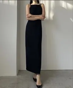 Louere 【取り外し可能パット付き】アメスリストレッチキャミワンピース
