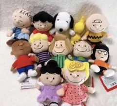 新品　ピーナッツ　スヌーピー　フレンズ　ぬいぐるみ　ソフトビーンドール