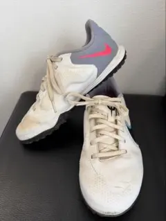 NIKEナイキ　サッカートレーニングシューズ　23.5センチ