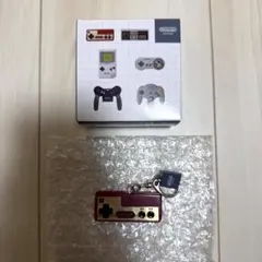 未使用　ニンテンドーミュージアム ファミコン　ゲームハードキーホルダー