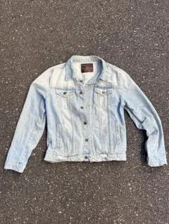ライトブルーデニムジャケット